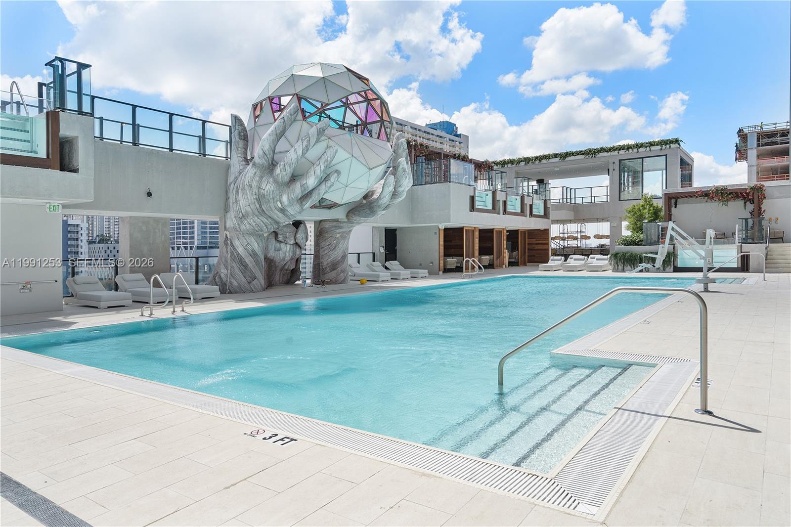 20 NE 11th St # 3809