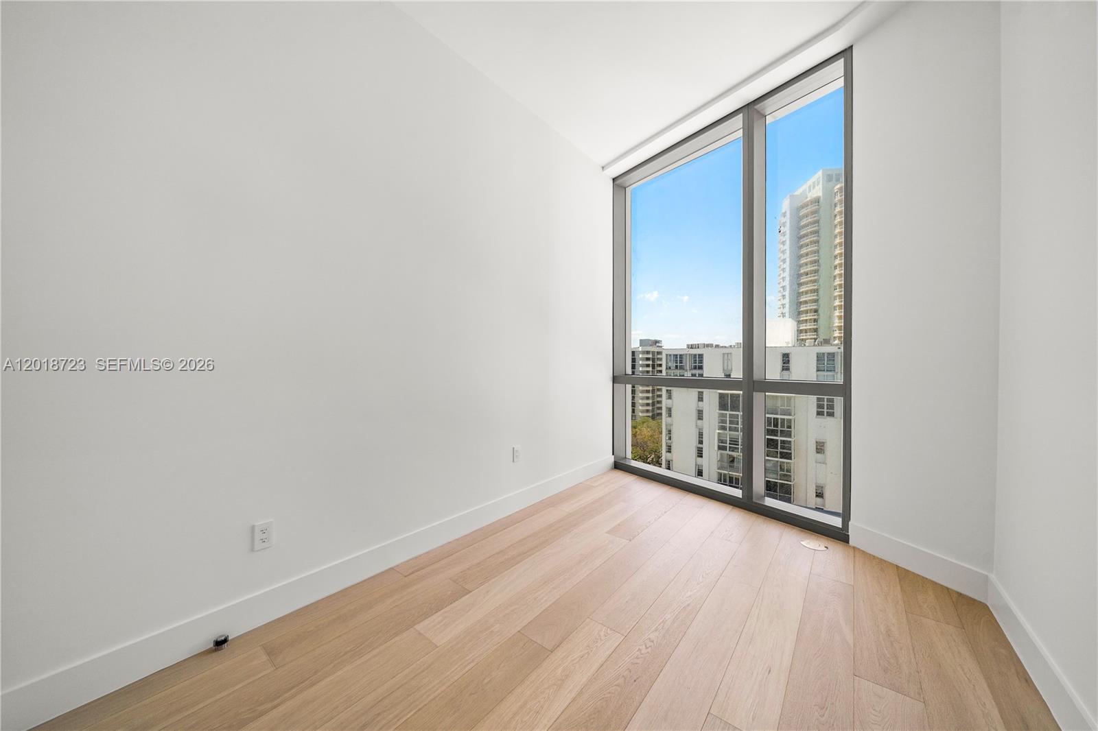 175 SE 25 RD # 804
