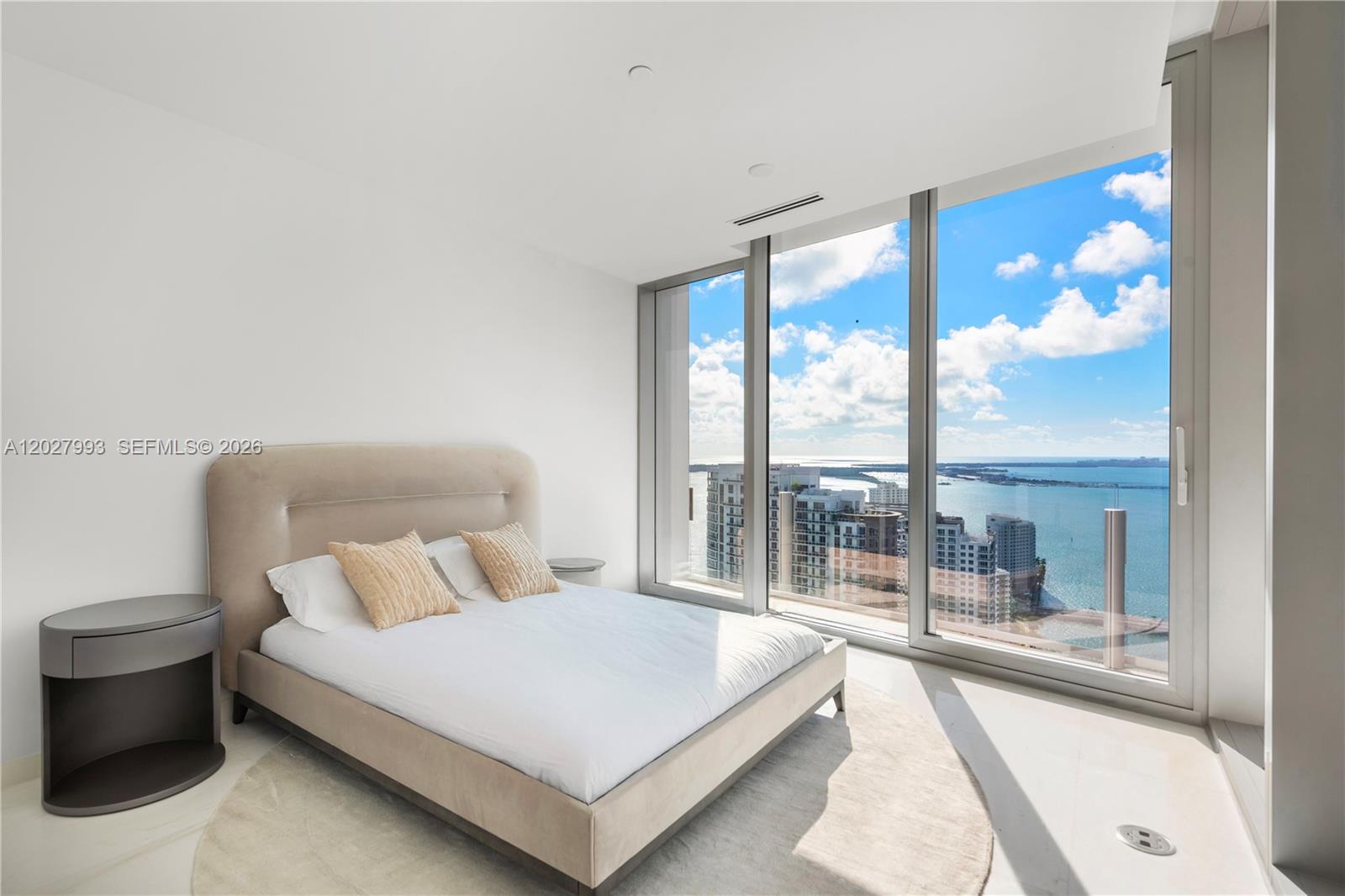 300 Biscayne Boulevard Way # 3905W