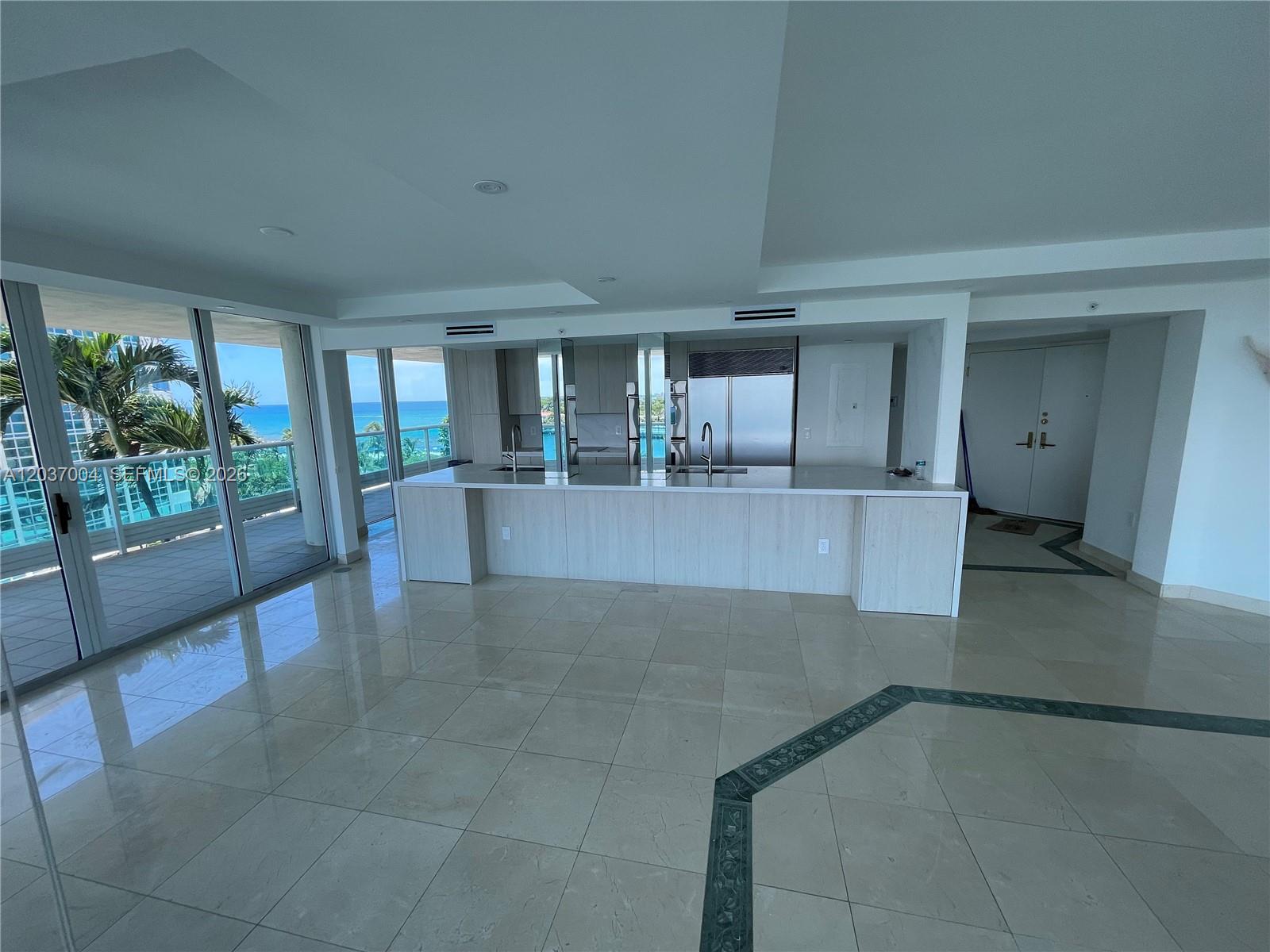 5025 Collins Ave # 601