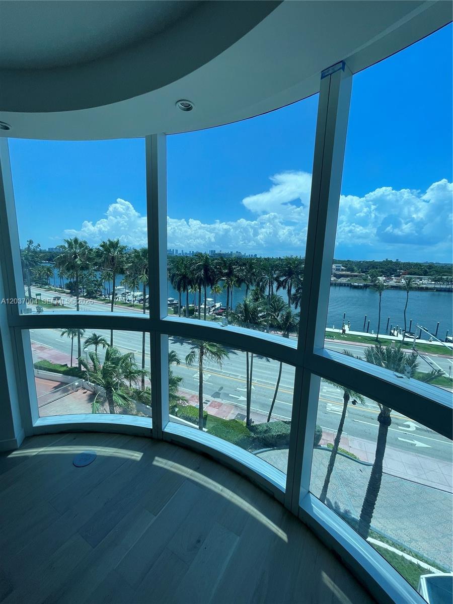 5025 Collins Ave # 601