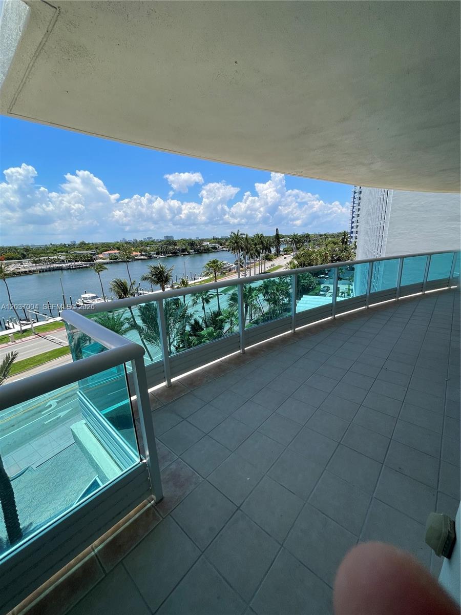 5025 Collins Ave # 601