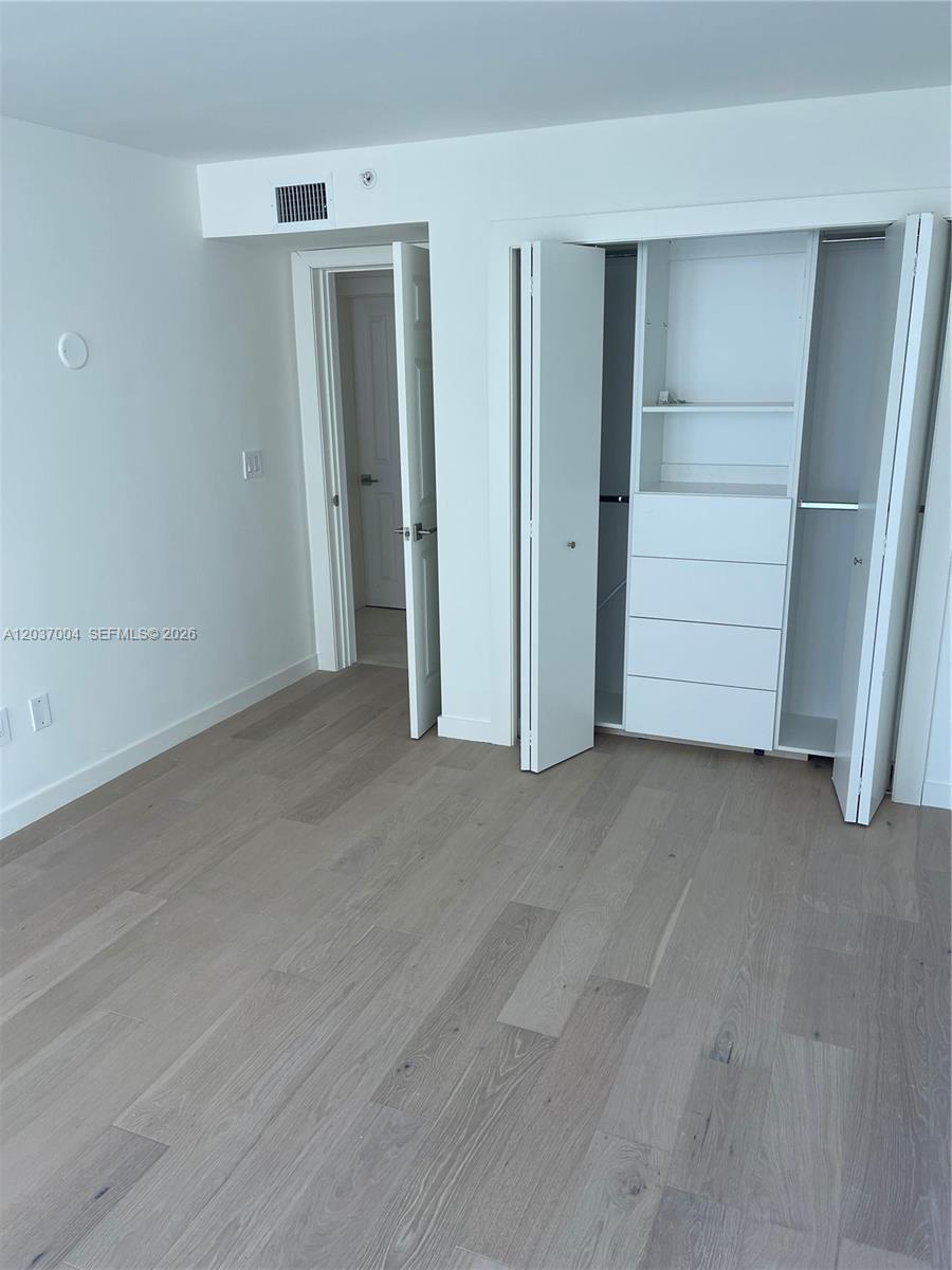5025 Collins Ave # 601