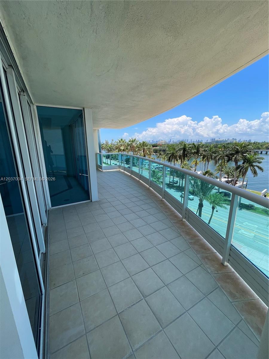 5025 Collins Ave # 601