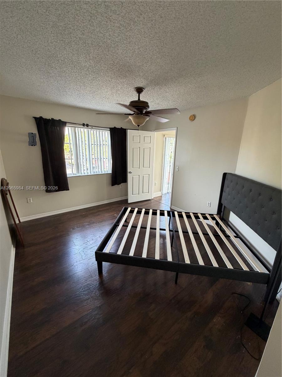 2427 Centergate Dr # 301