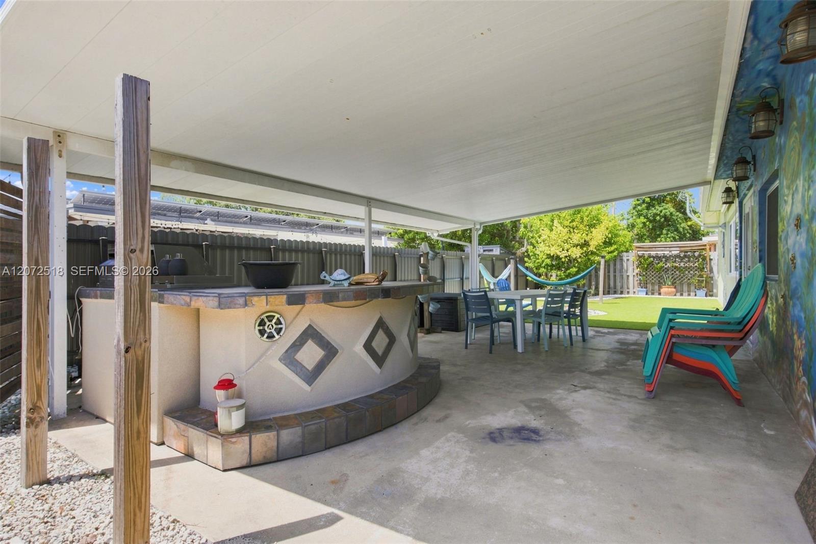 7640 NW 8th St