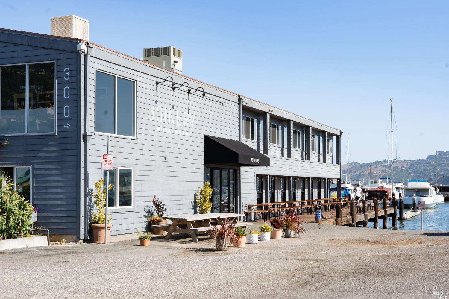 198 Cazneau Avenue Unit: #B