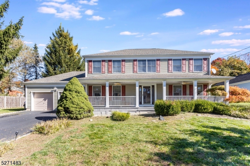 23 Lauren Ct