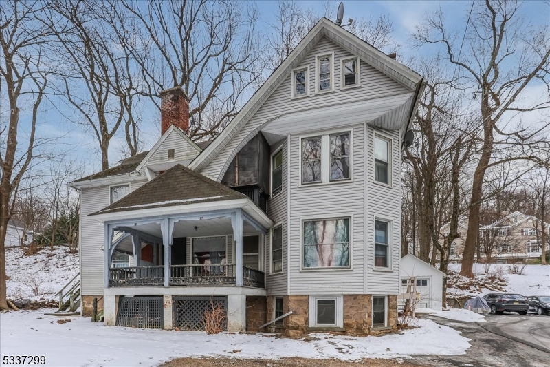 72 Western Ave