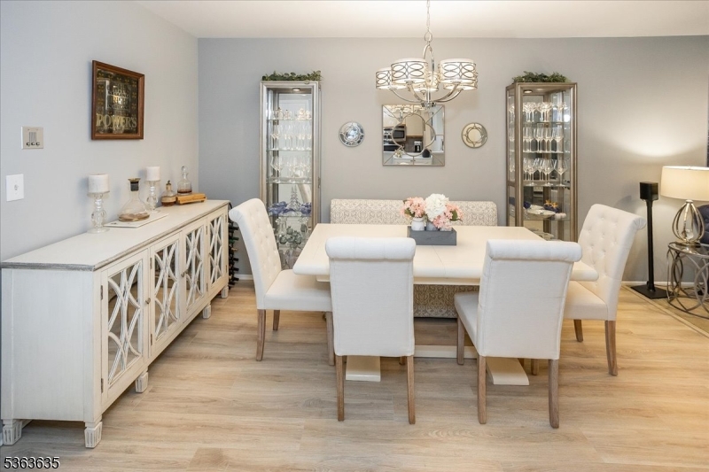 41 Mt Kemble Ave308 308