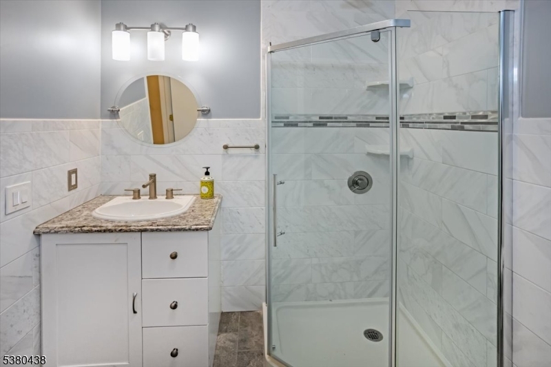 41 Mt Kemble Ave403 403