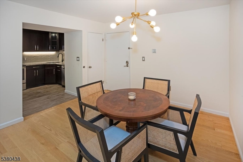 41 Mt Kemble Ave403 403