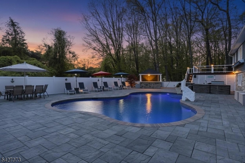 30 Foxcroft Rd