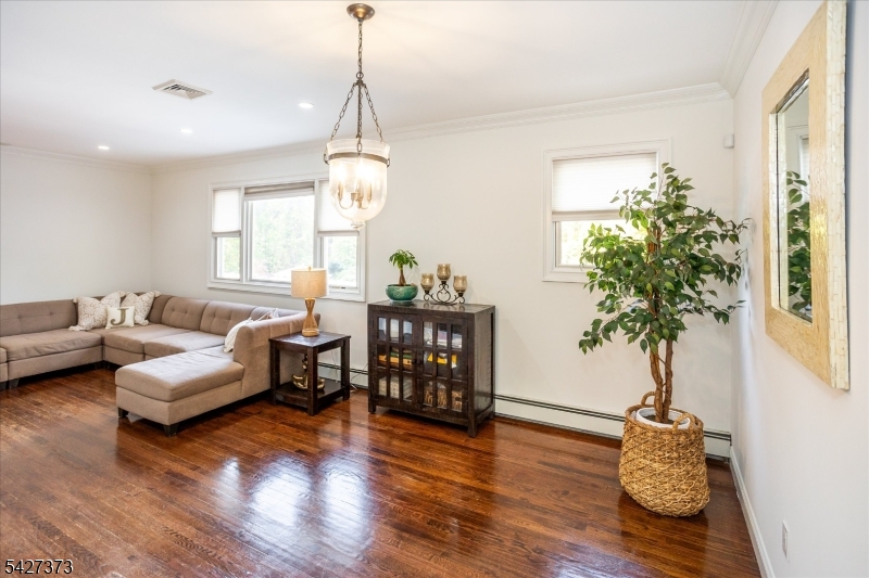 30 Foxcroft Rd
