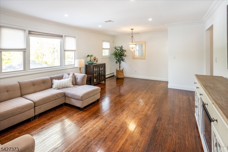30 Foxcroft Rd