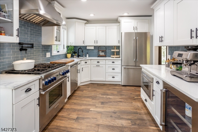 30 Foxcroft Rd