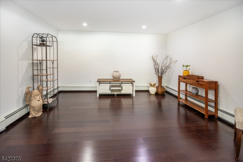 30 Foxcroft Rd