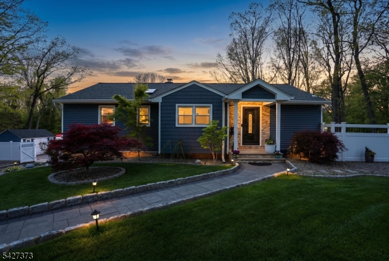 30 Foxcroft Rd