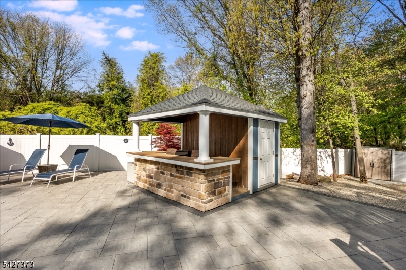 30 Foxcroft Rd