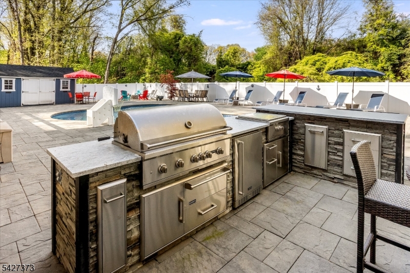 30 Foxcroft Rd