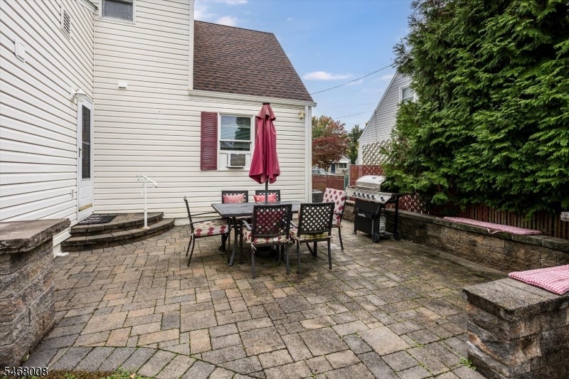 9 Rockridge Rd