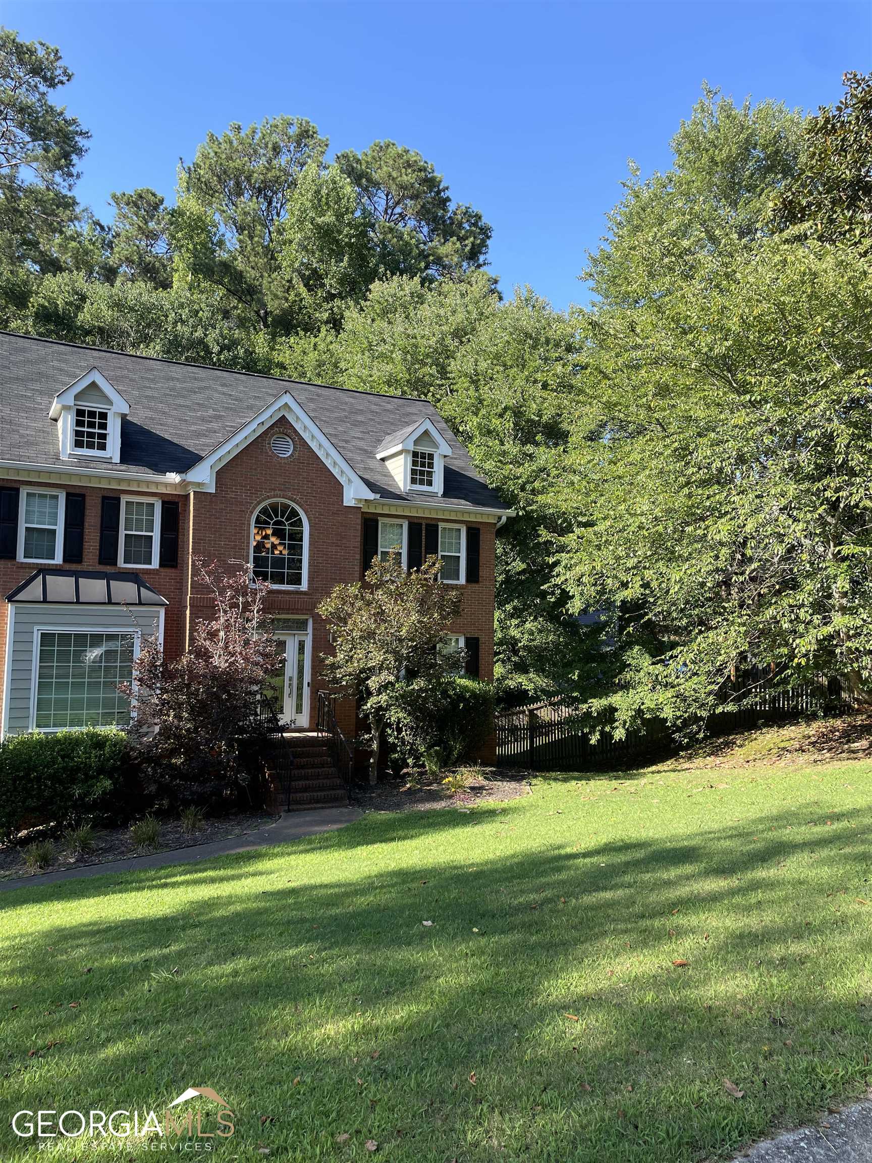 1402 Milford Chase Court SW