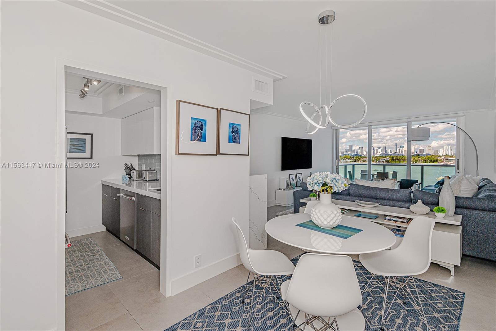 1000 West Ave # 618