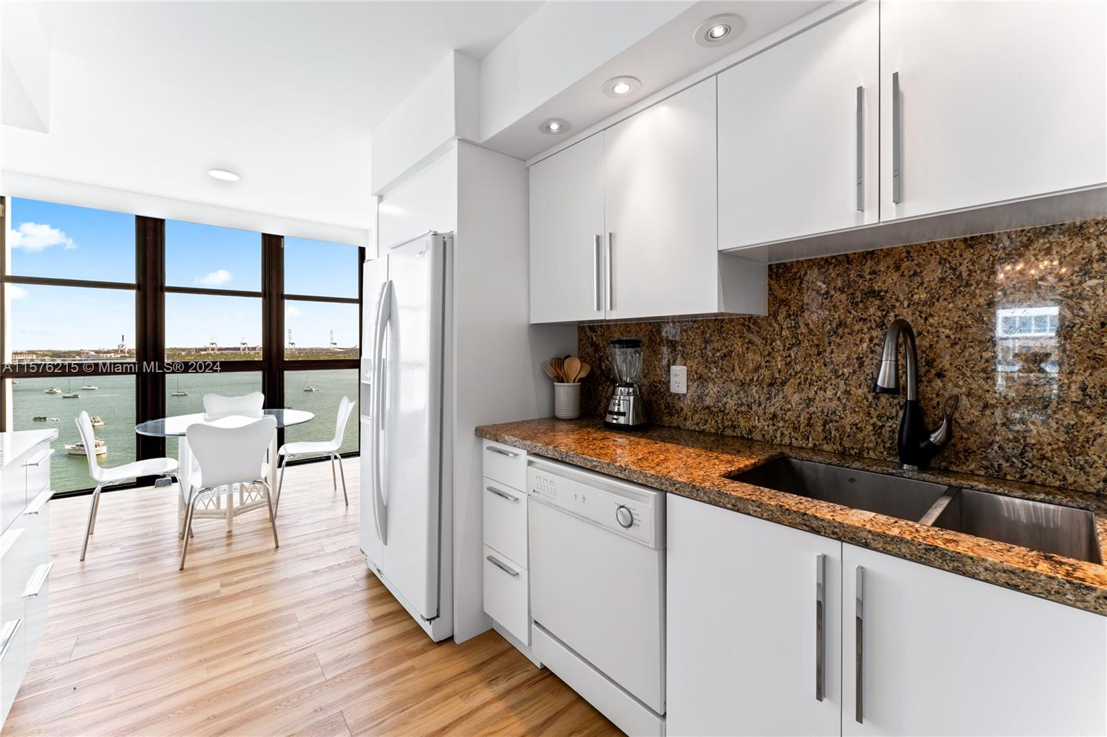 9 Island Ave # 1508