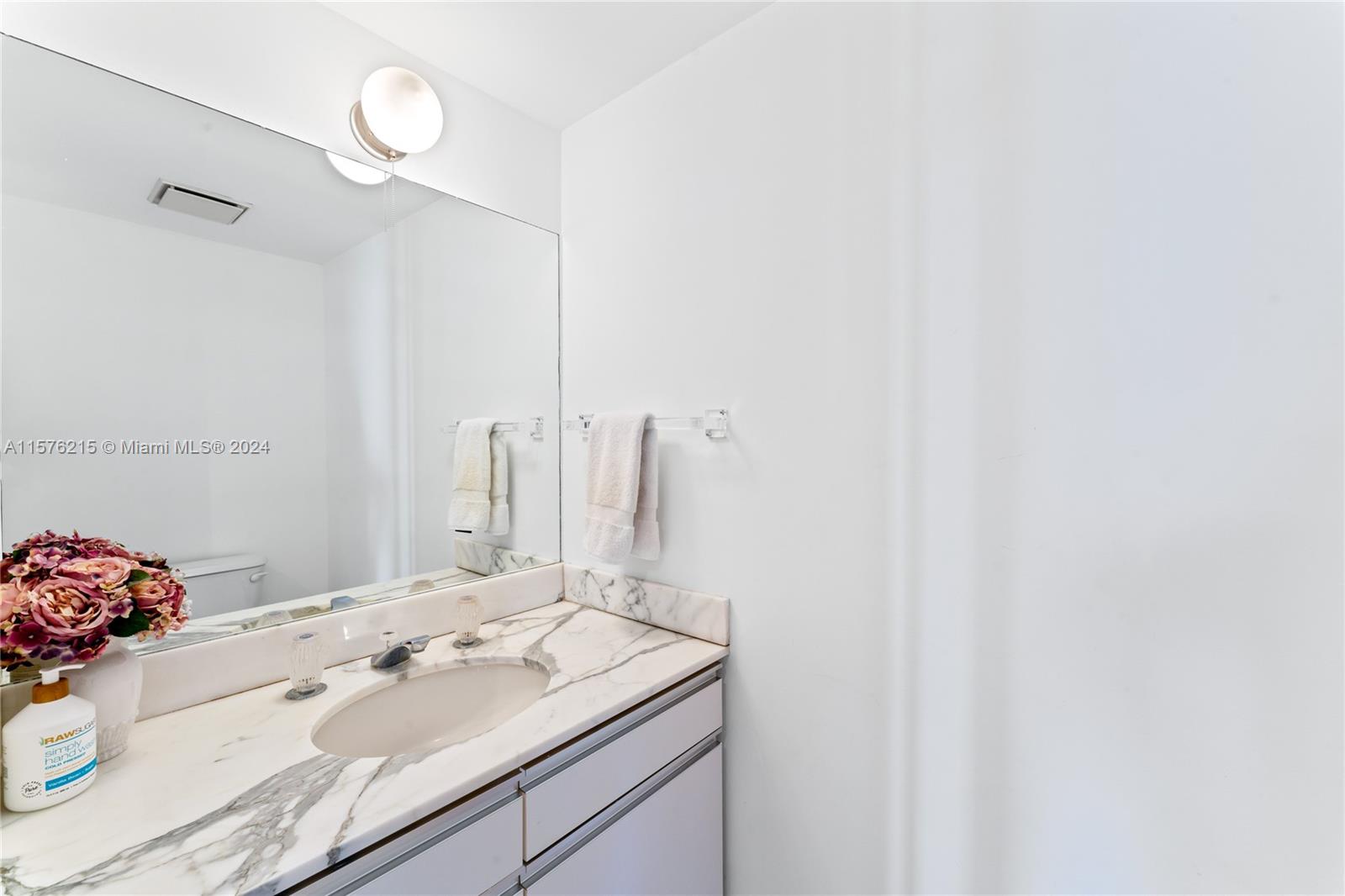 9 Island Ave # 1508