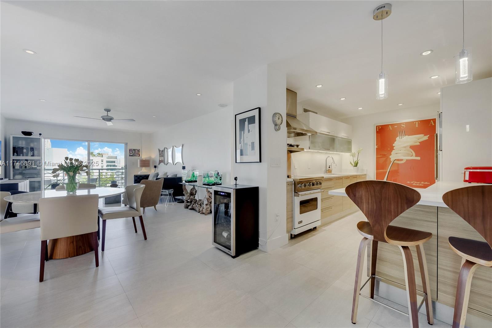 1450 Lincoln Rd # 705