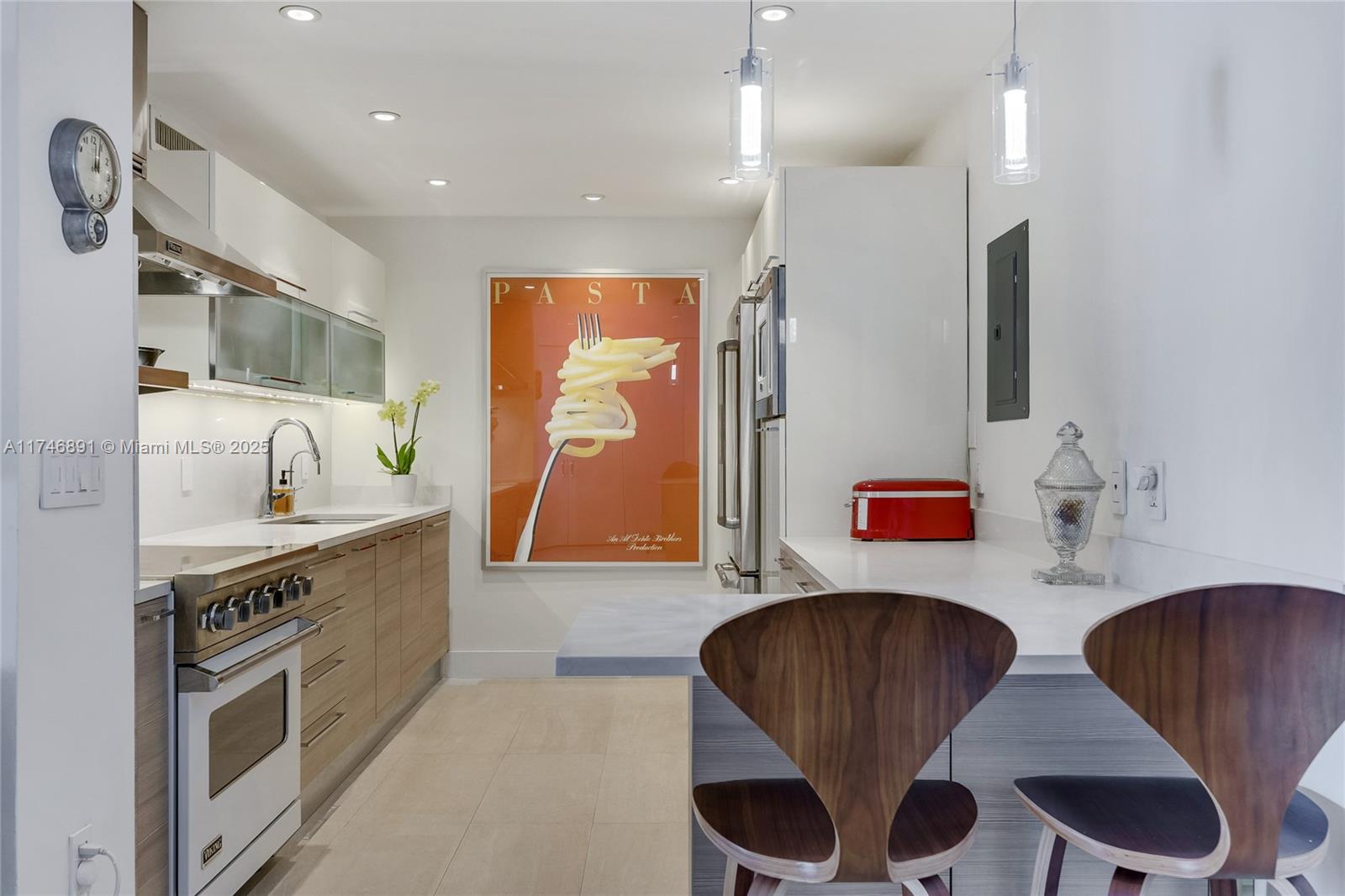 1450 Lincoln Rd # 705