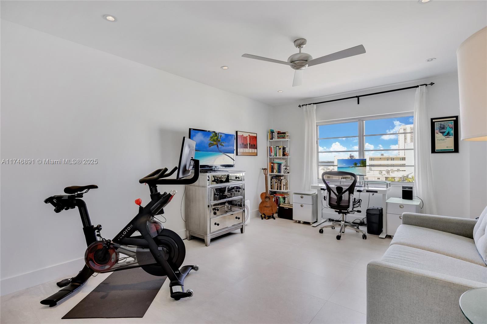 1450 Lincoln Rd # 705