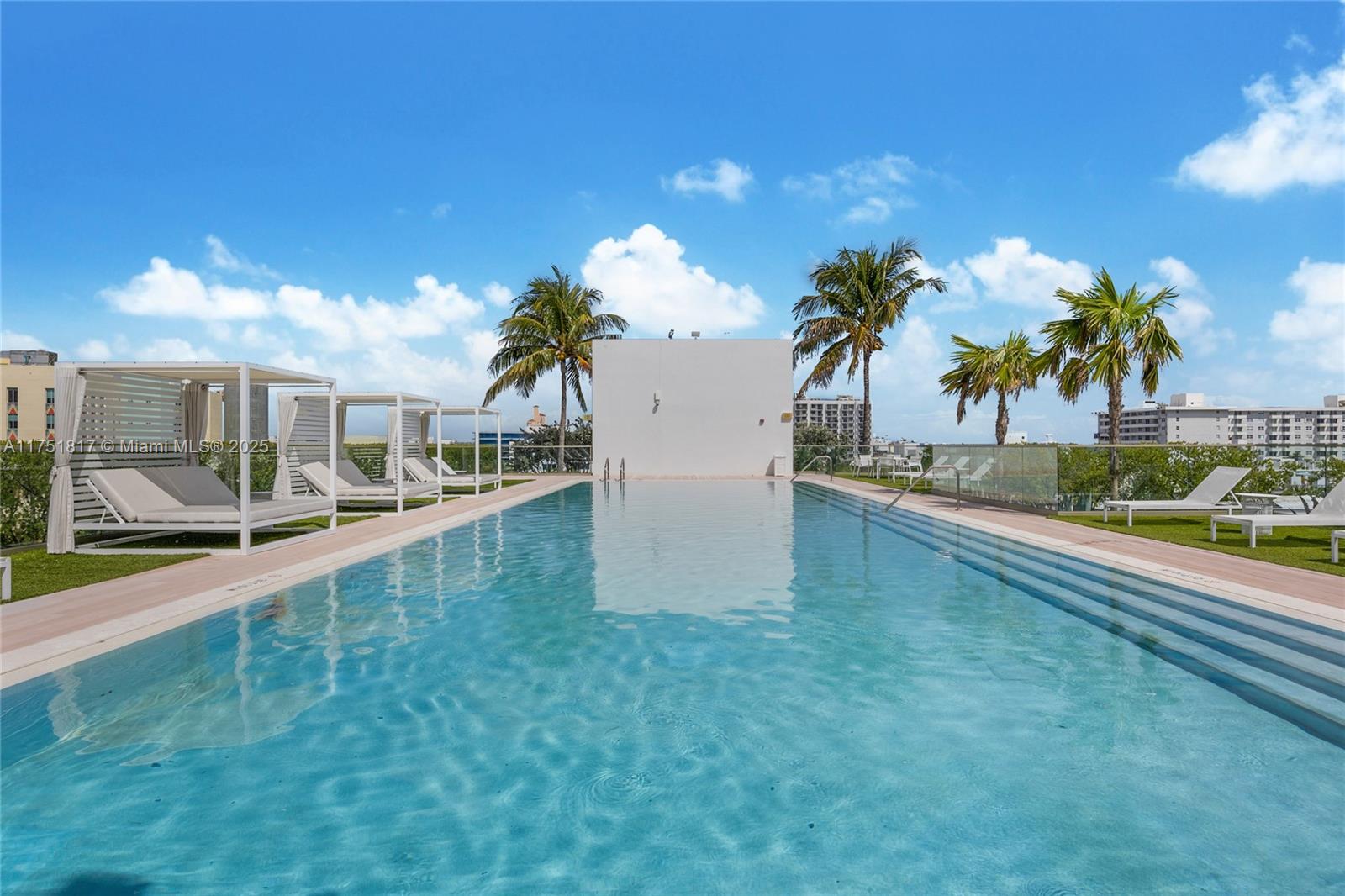 300 Collins Ave # 4D