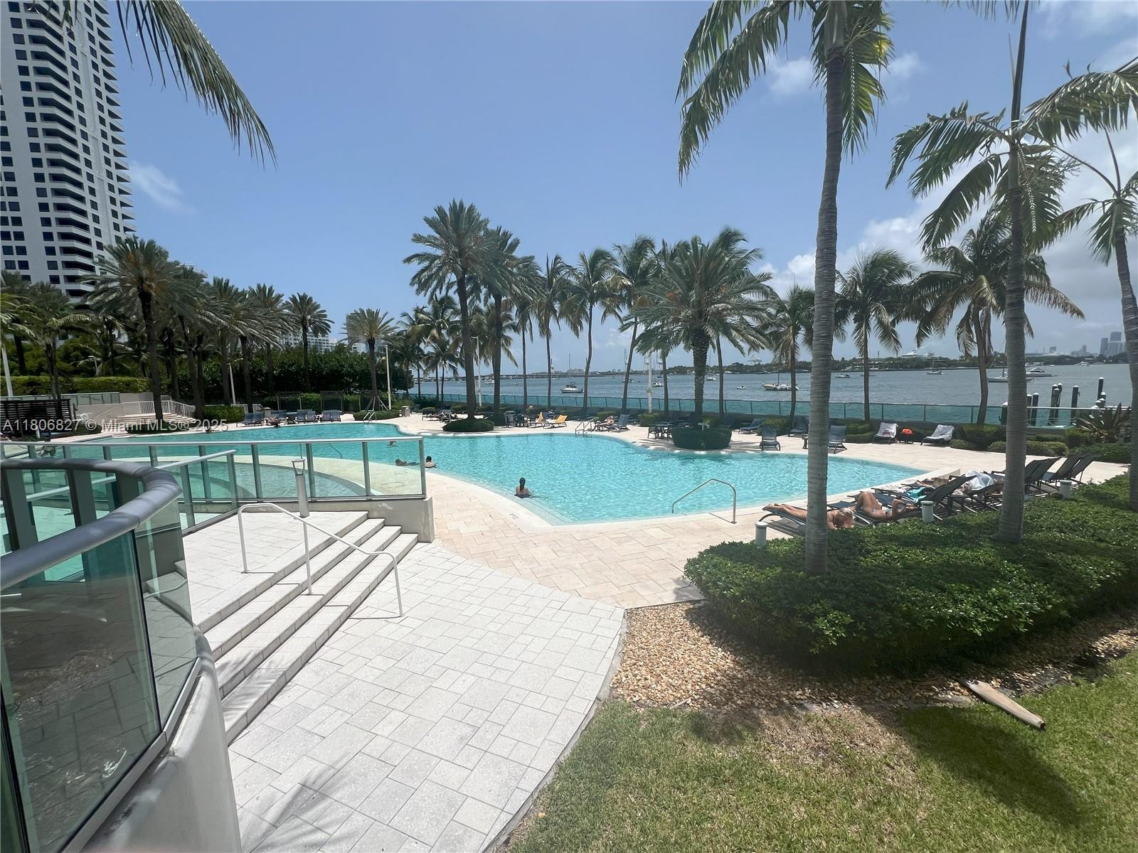 1500 Bay Rd # 718S