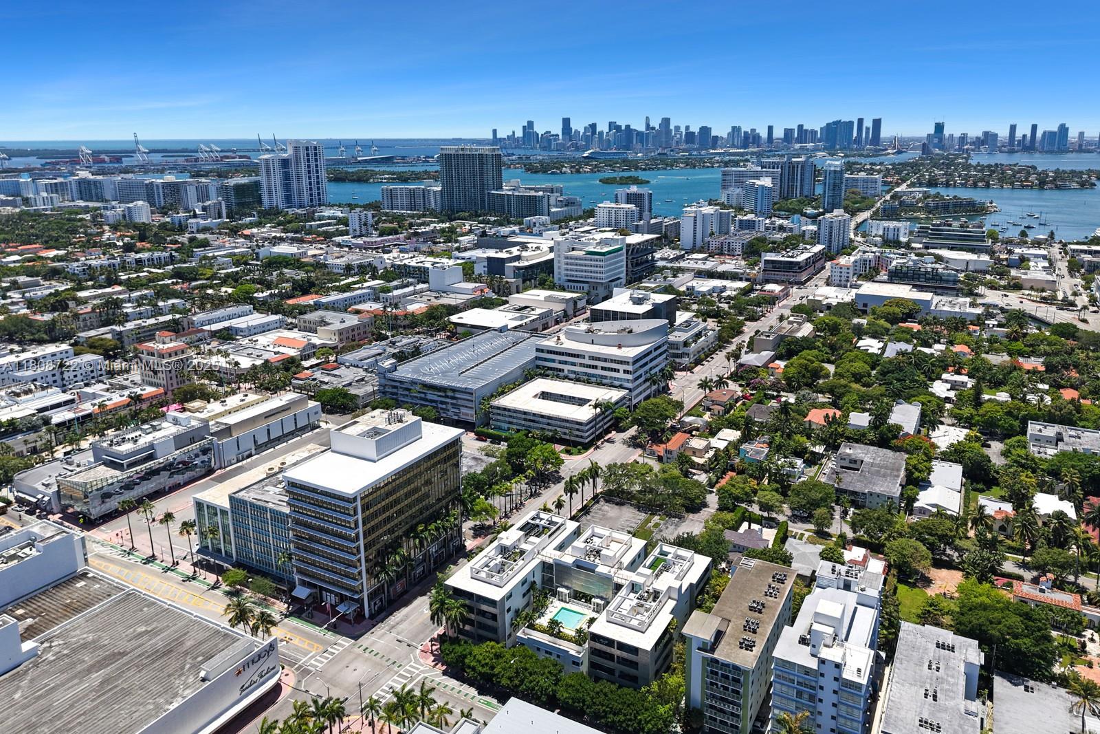 1700 Meridian Ave # 304