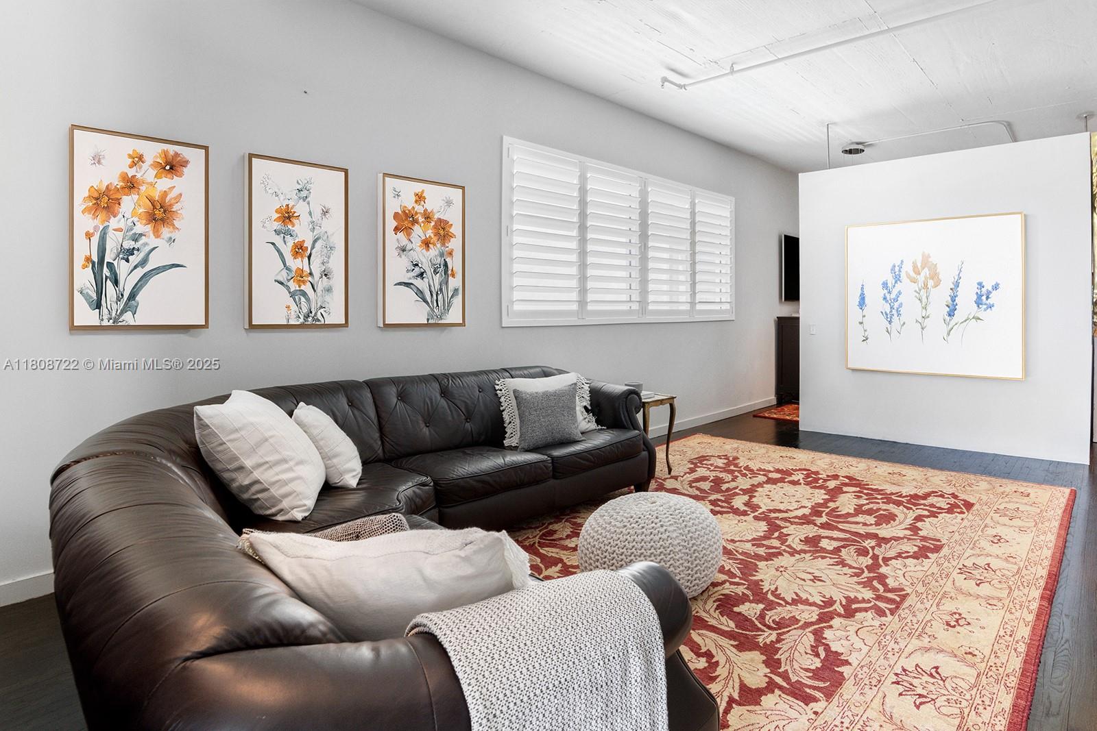 1700 Meridian Ave # 304