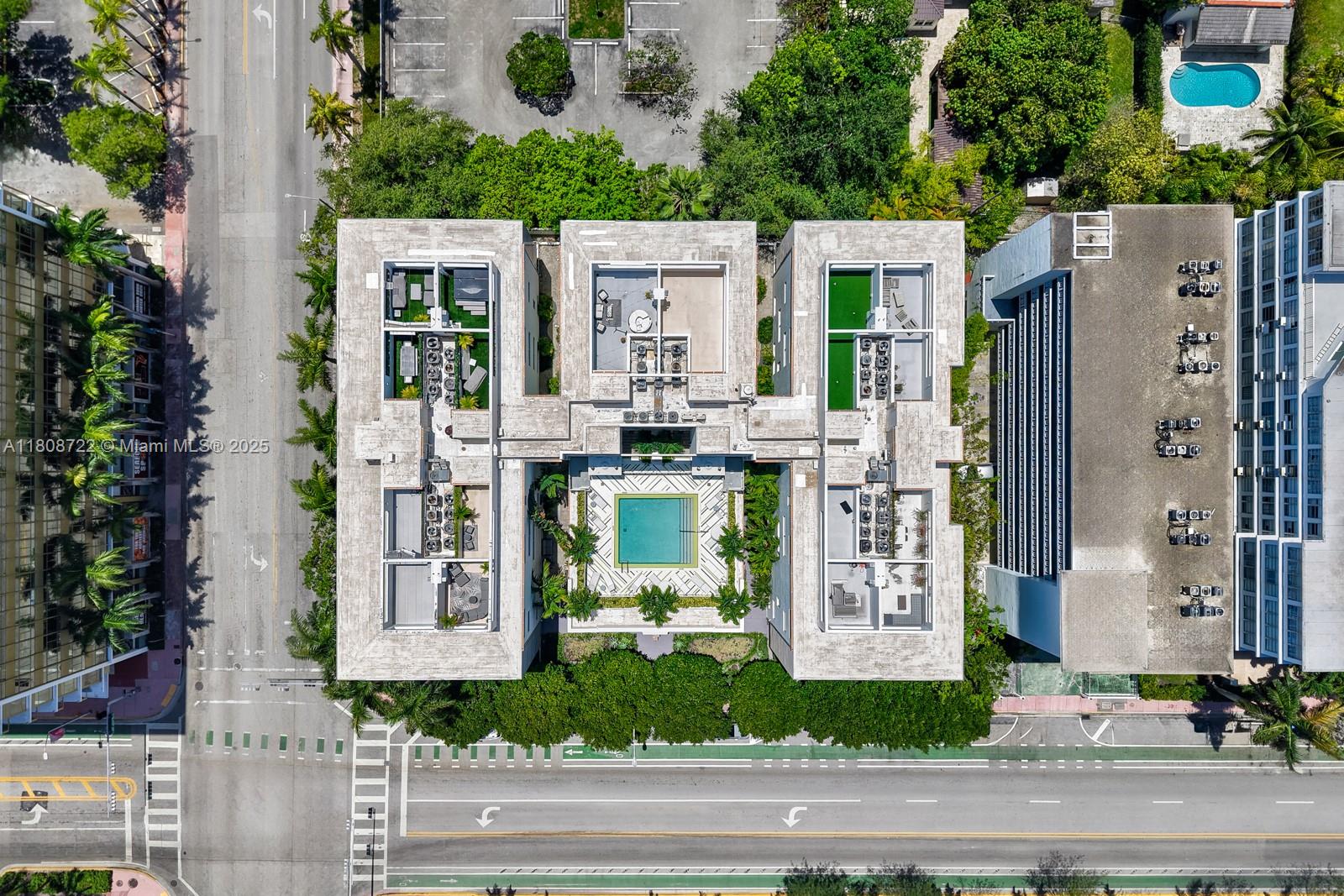 1700 Meridian Ave # 304