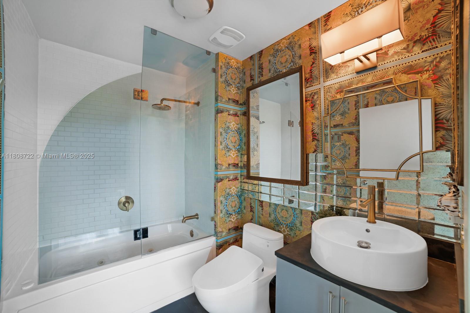 1700 Meridian Ave # 304