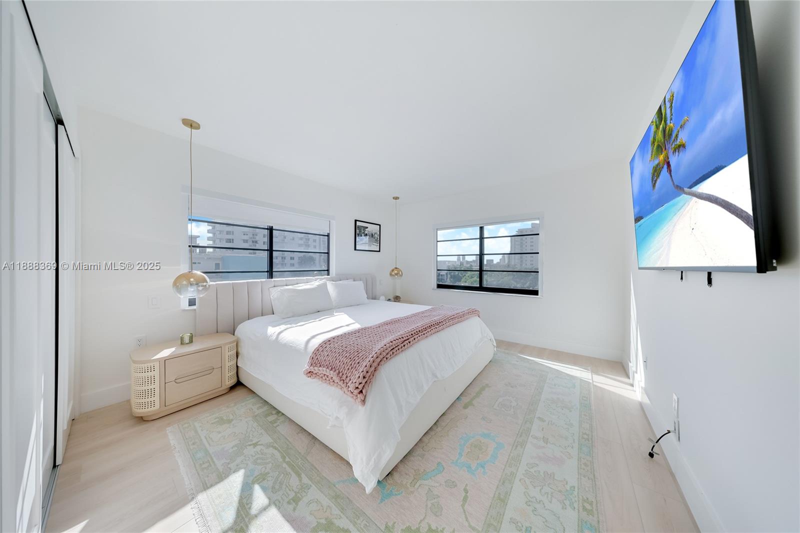 1450 Lincoln Rd # 606