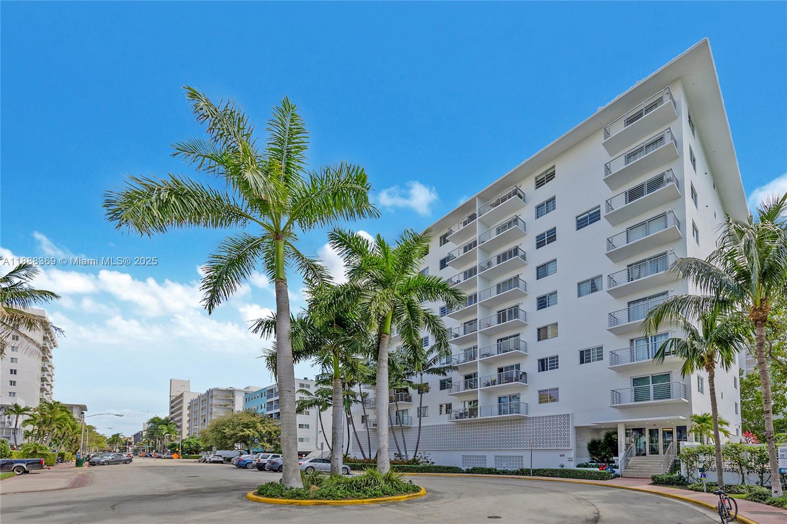 1450 Lincoln Rd # 606
