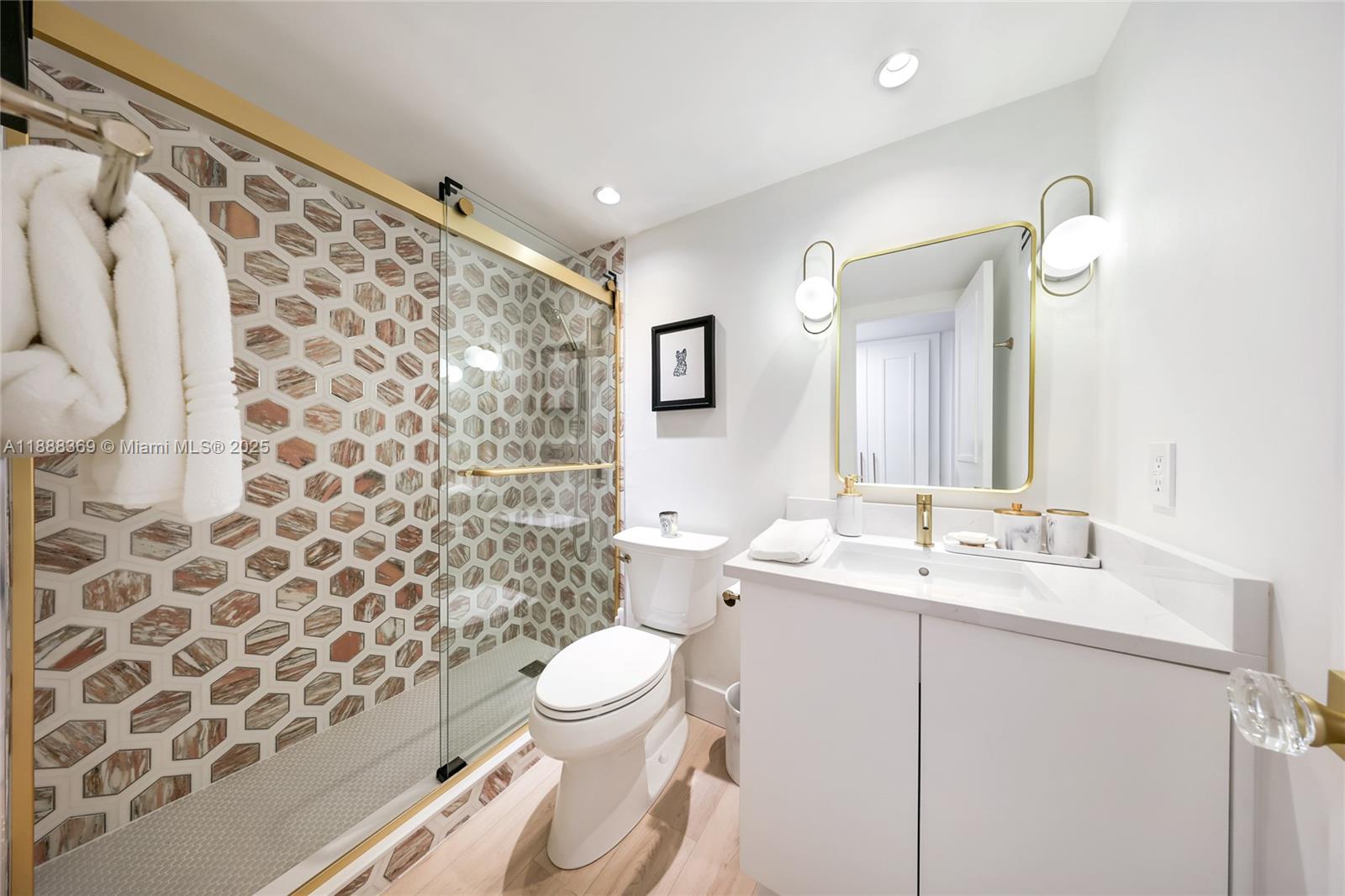 1450 Lincoln Rd # 606