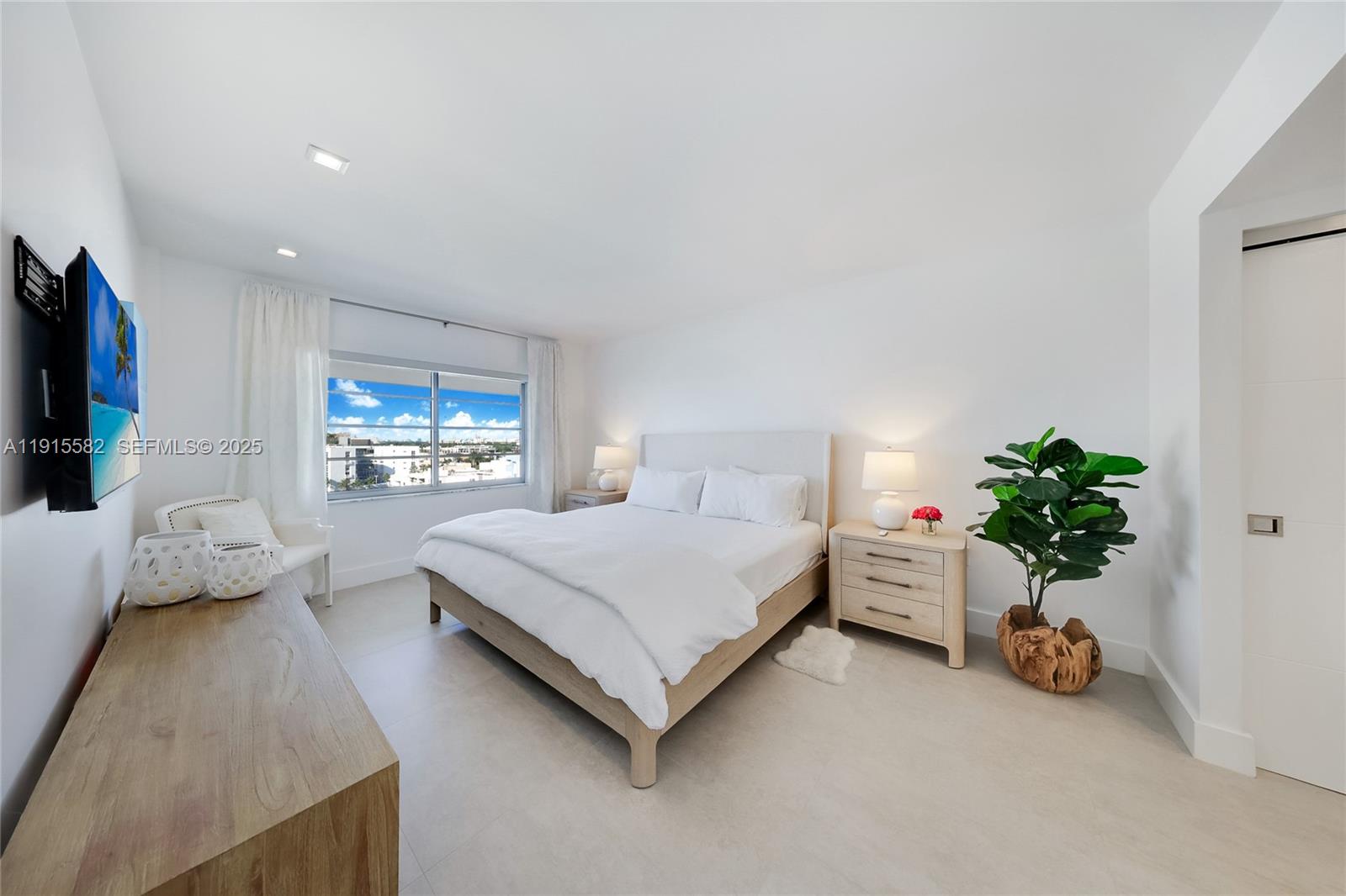 1450 Lincoln Rd # 1003