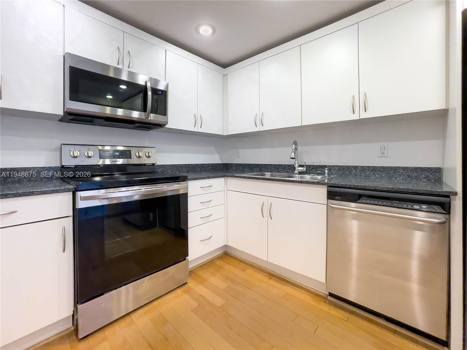 9 Island Ave # 2111