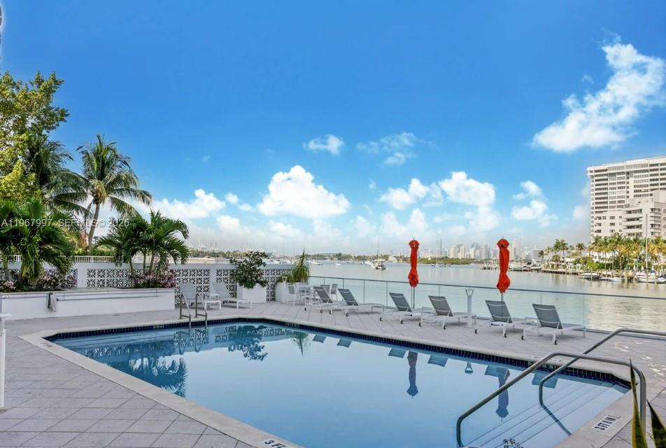 1450 Lincoln Rd # 408
