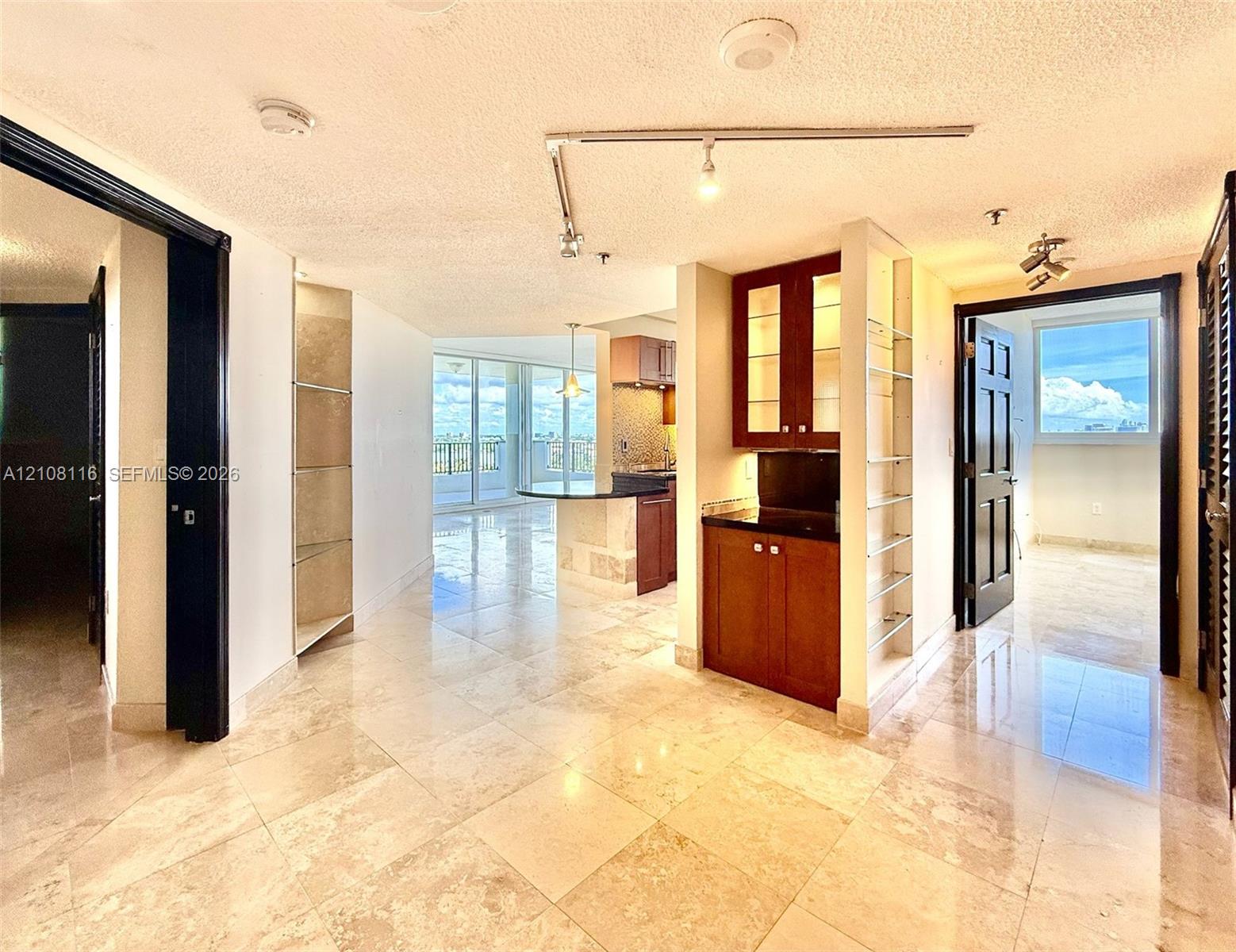 6422 Collins Ave # 1403