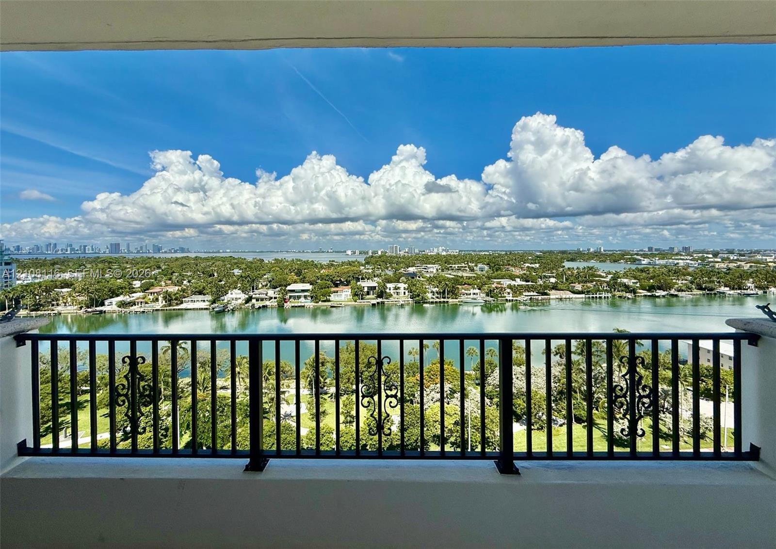 6422 Collins Ave # 1403