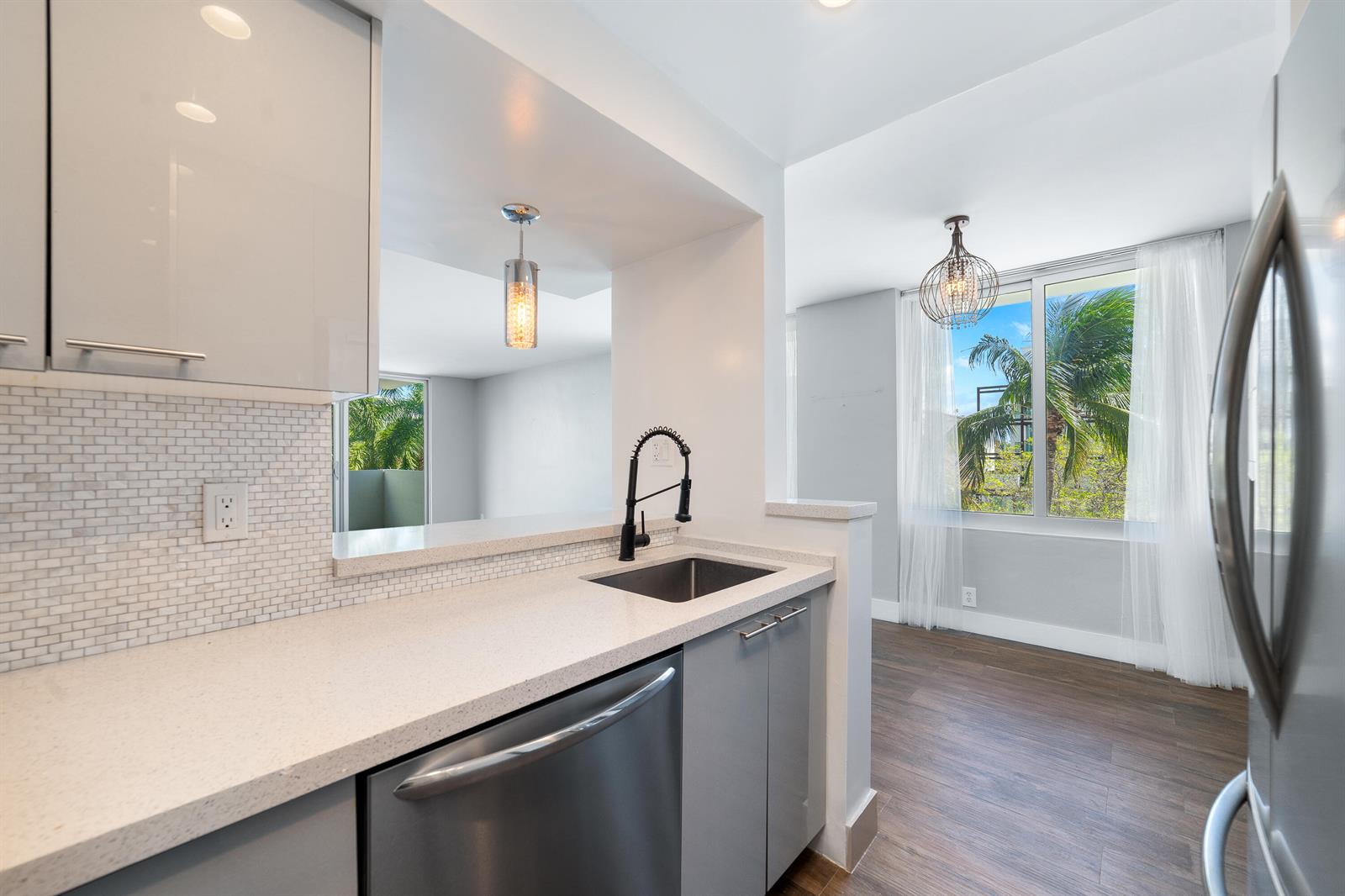 1200 West Avenue # 316