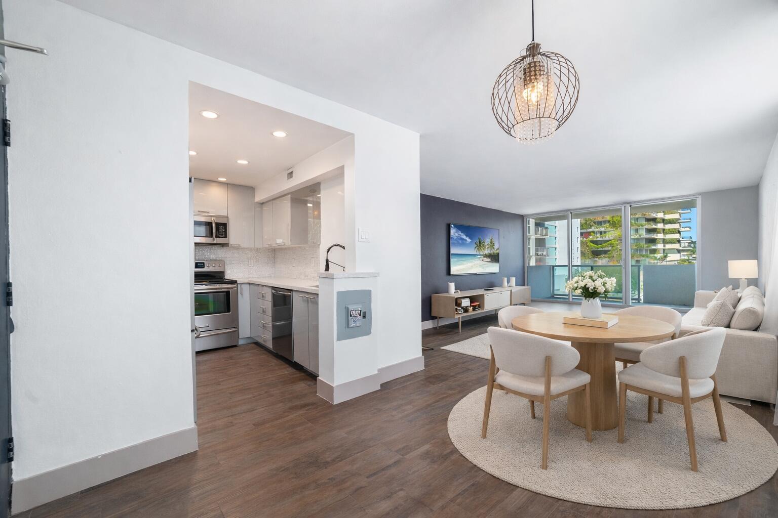 1200 West Avenue # 316