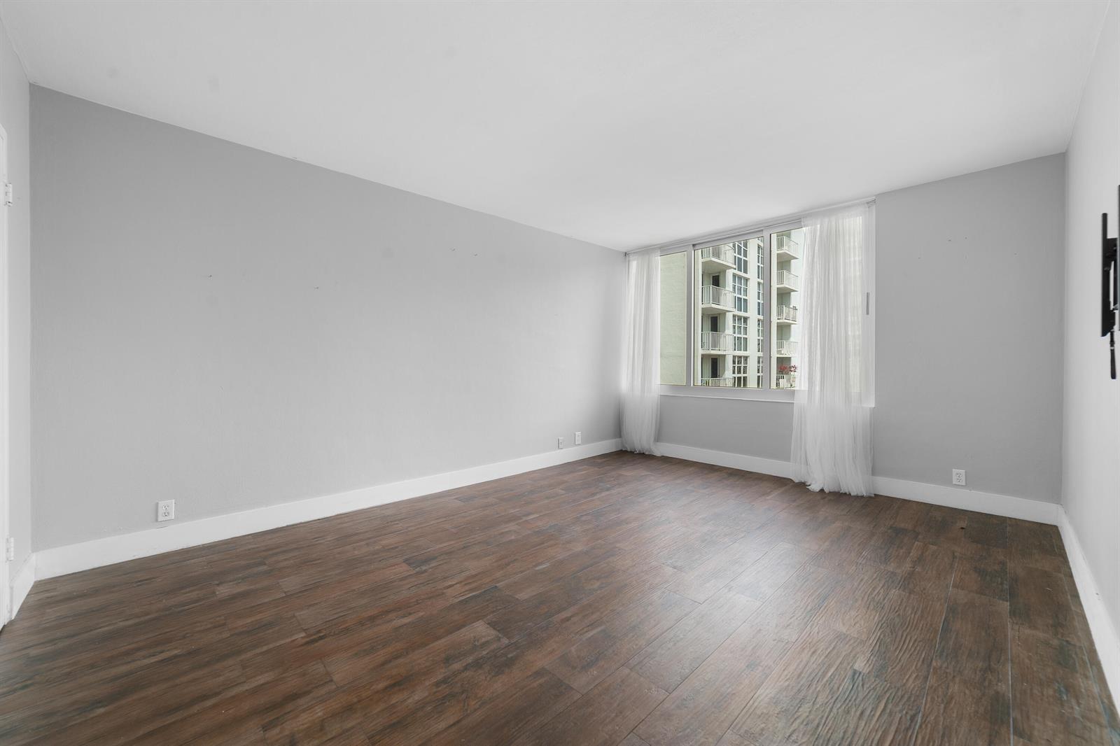 1200 West Avenue # 316