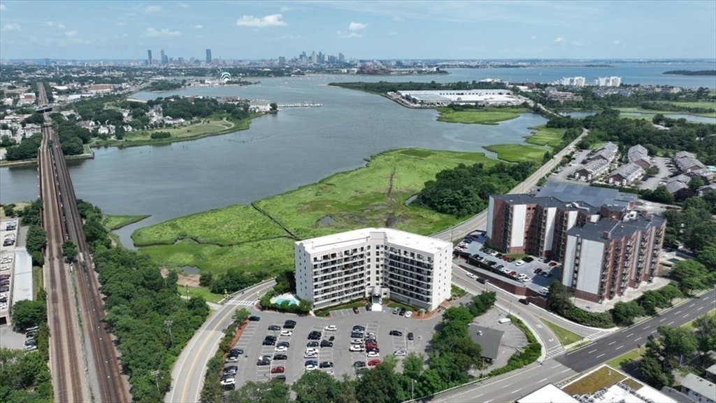 133 Commander Shea Blvd # 512